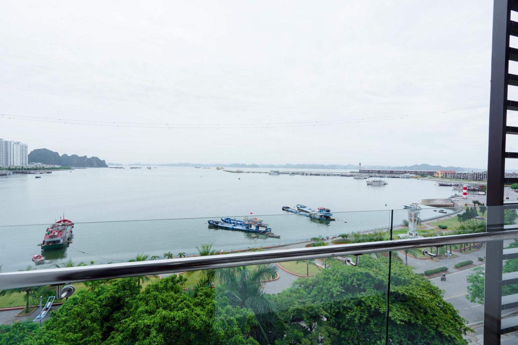 Bach Dang Ha Long Hotel 외부 사진